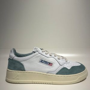 Autry Medalist Low Man Goat Suede White Mil