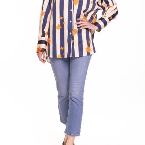 Camicia oversize riga blu e panna con fiore arancio