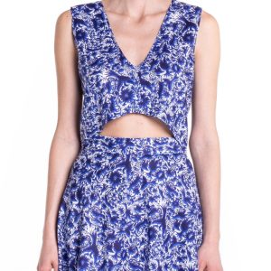 Top con bottoni fantasia blu